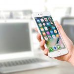 kompaktowy smartfon