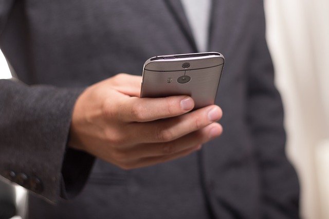smartfon z dobrą baterią